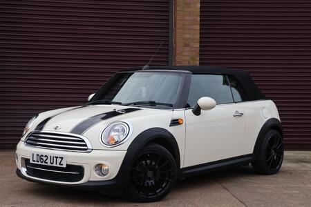 MINI CONVERTIBLE 1.6 Cooper D Convertible