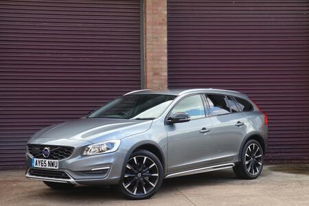 VOLVO V60 CROSS COUNTRY 2.0 Cross Country Lux Nav D4