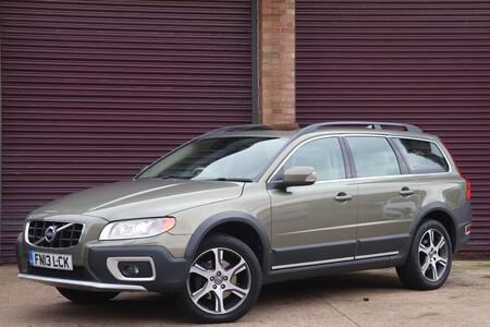 VOLVO XC70 2.4 D5 SE Lux