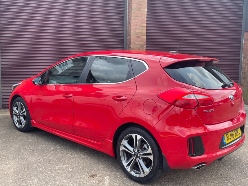 KIA CEED