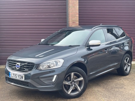 VOLVO XC60 D4 R-DESIGN